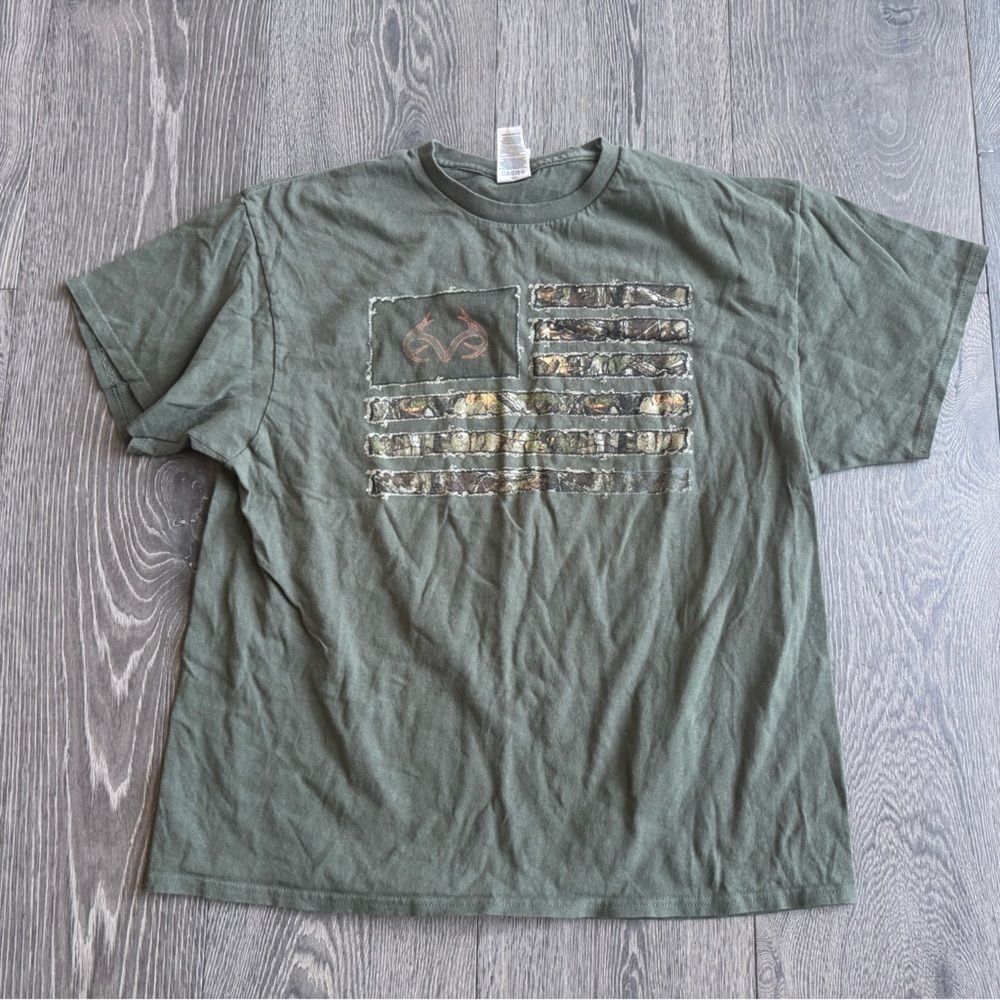Delta Pro Weight Hunter Tee in Green Size XL